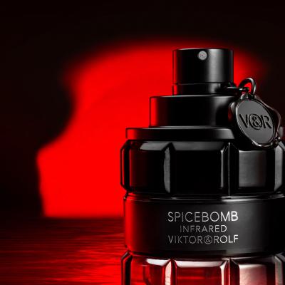 Viktor &amp; Rolf Spicebomb Infrared Eau de Toilette für Herren 50 ml